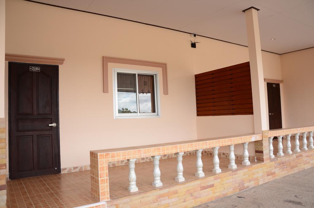 The Phant Hotel Surin Exterior foto